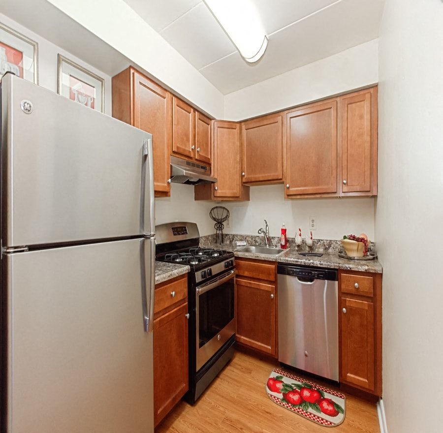 Washington-View-Apartments-Renovated-Kitchen